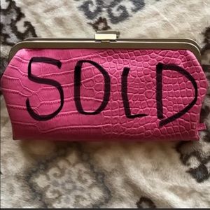🔴NOT FOR SALE🔴Pink Kenneth Cole wallet